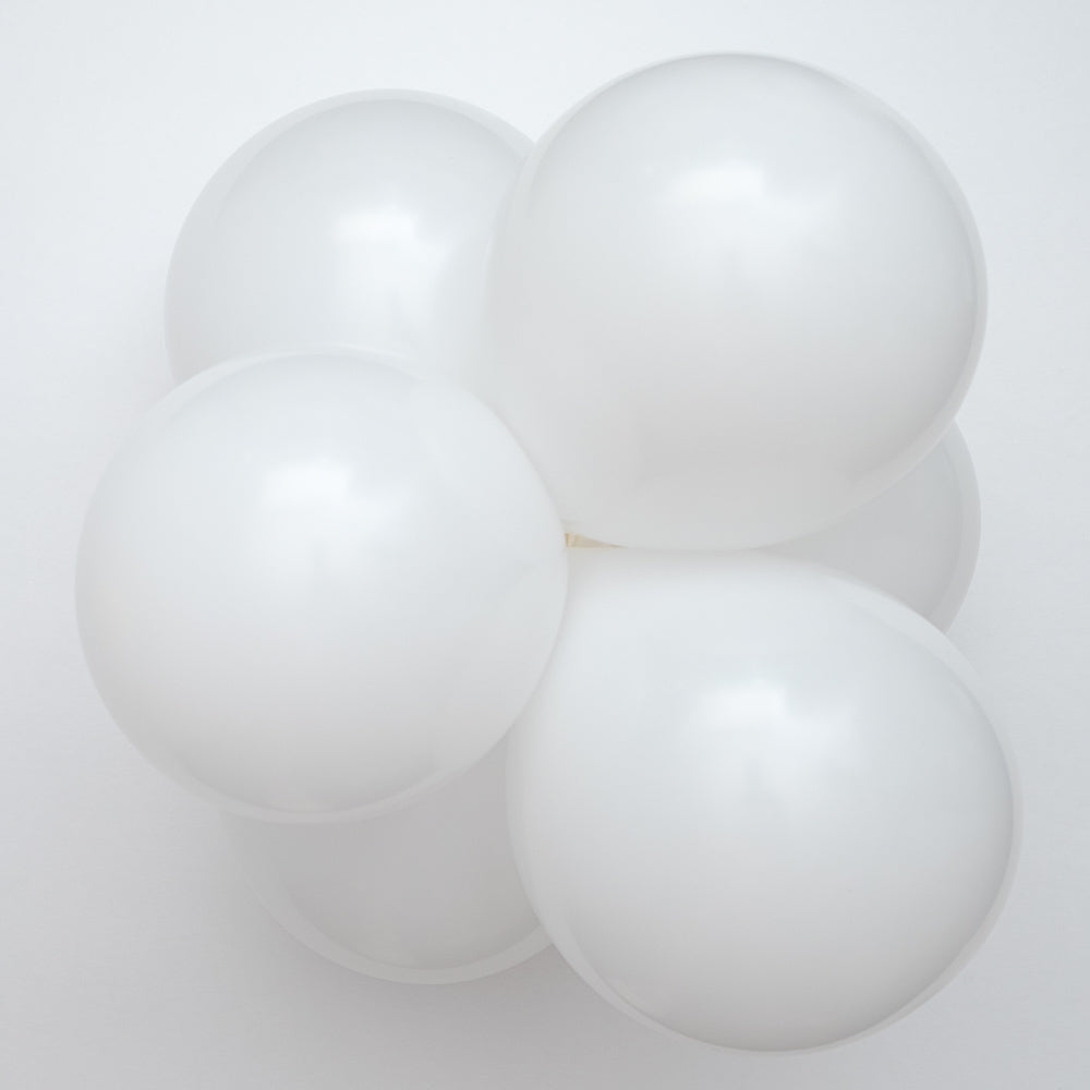 24" Oval White Tuftex