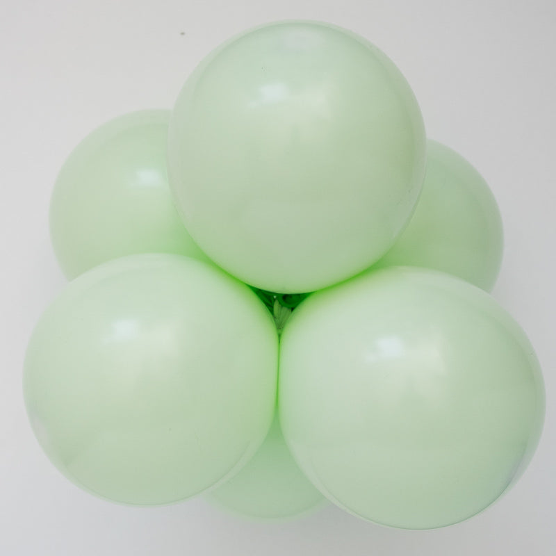 24" Round Chalk Mildly Mint