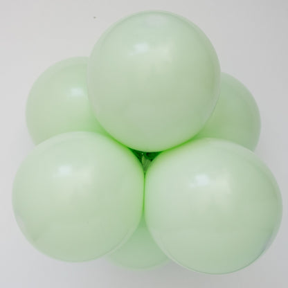 24" Round Chalk Mildly Mint