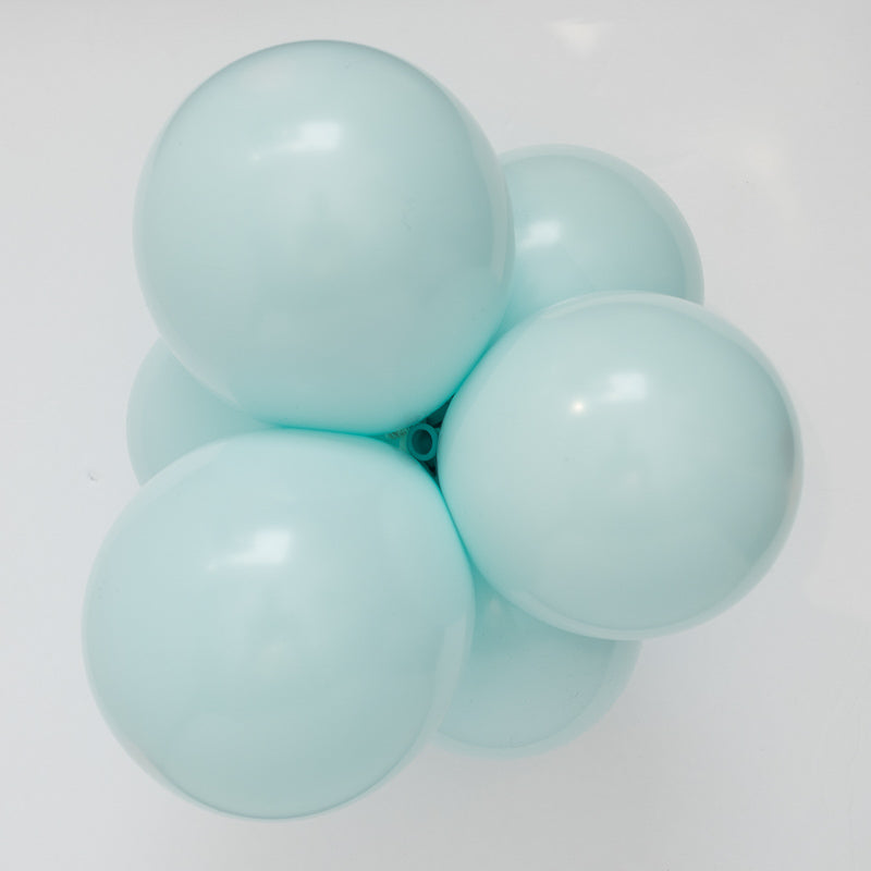 24" Round Chalk Aqua