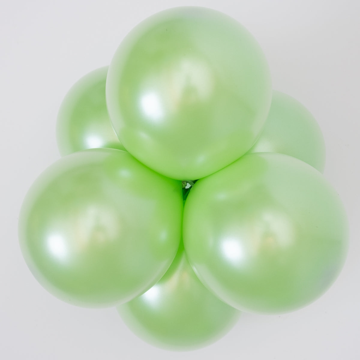 24" Round Diamond Apple • 1 Balloon