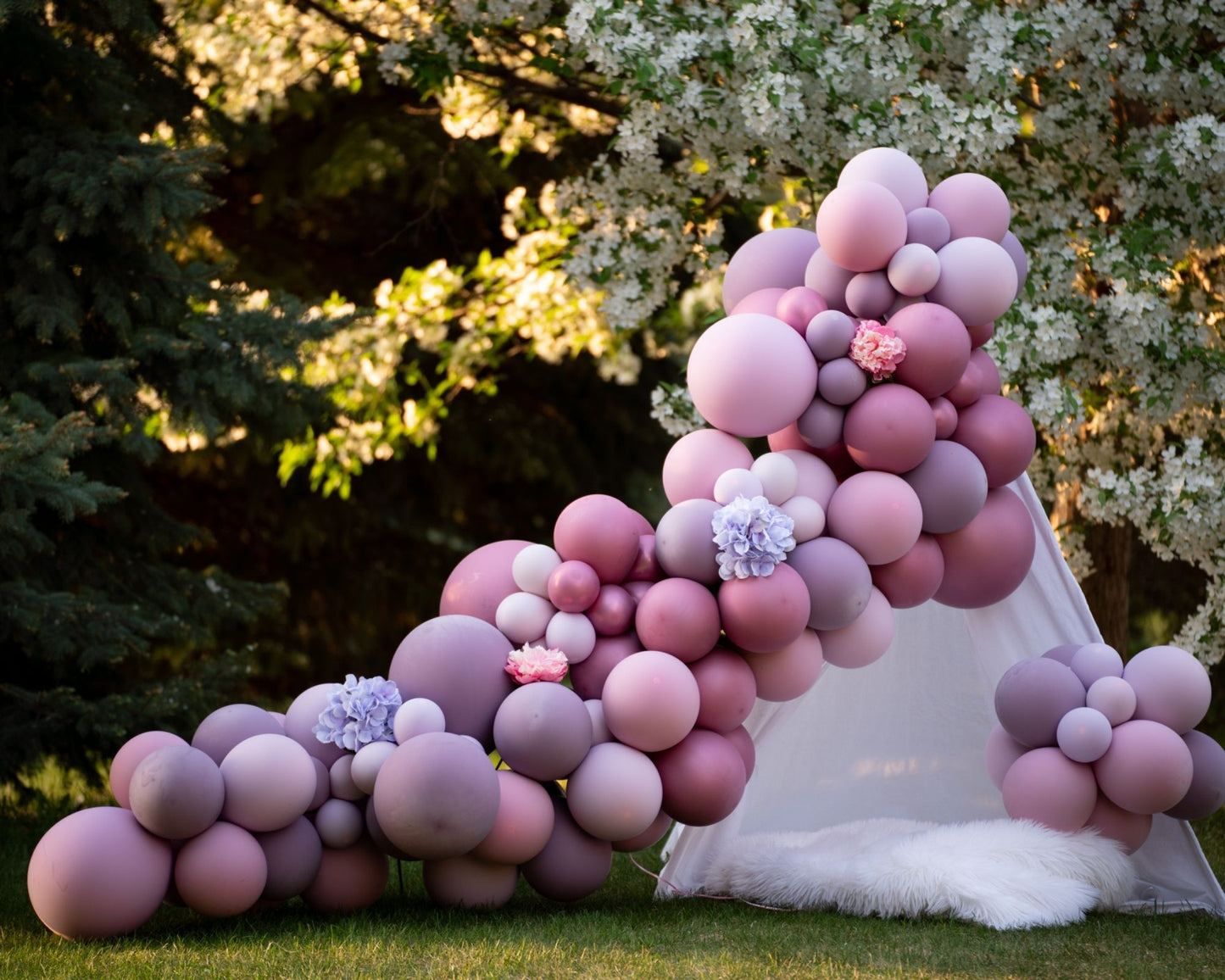 Lilac Bloom Garland  • 14-16 Foot • Glam Kit